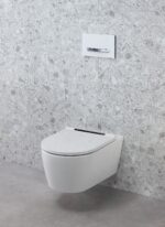 Geberit One vegghengt toalett med krom toalettsete - Image 2